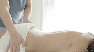 Chicas Haciendo Sexo Por Primera Vez En Su Dormitorio Video Porno