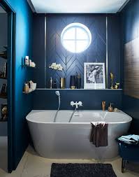 Dans cet article vous allez trouver mille idées d' aménagement salle de bain.en commençant par le type de carrelage et en finissant par le design de. Peinture Bleue Et Carrelage Bleu Pour Salle De Bains Stylee Leroy Merlin