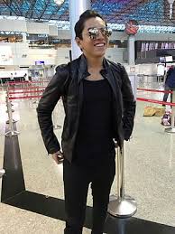 It started with a kiss (惡作劇之吻; Darren Wang Living Or Dead