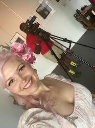 Janie Graves's Instagram, Twitter & Facebook