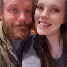 Do people really rent full size cribs to be delivered at Disney owned  hotels?