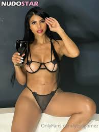 Yesli Gomez  https:  yesligomez  yesligomezoficial_ Nude Leaks OnlyFans  Photo 21 - NudoStar