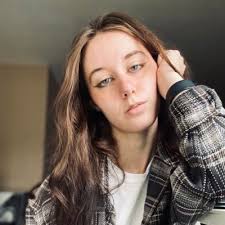 Shelby Bryant's Instagram, Twitter & Facebook