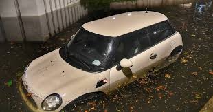 De zware onweersbuien die over het land trekken, veroorzaken plaatselijk veel neerslag. Nieuwsoverzicht Schade Door Noodweer Meisjes 9 Collecteren Voor Hema Brabant Bndestem Nl