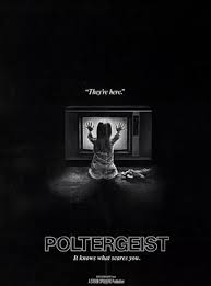 Beetlejuice is a 1988 american fantasy comedy film directed by tim burton, produced by the geffen company, and distributed by warner bros. Poltergeist Film 1982 Filmstarts De