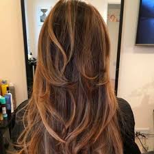 Long wavy cut with textured ends. 50 Gorgeous Layered Haircuts For Long Hair That You Need To Try Hair Motive