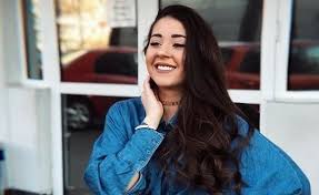 Maybe you would like to learn more about one of these? Nicole Cherry Este Topita Dupa Noul Sau Iubit Uite Cat De Frumos Vorbeste Despre El Mangonews