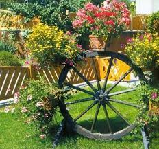 20 Unique Garden Design Ideas To Beautify Yard Landscaping Unique Gardens Garden Projects Flower Garden Design