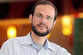 Hannah McGregor (@HannahMcG2000)