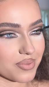 ‫طريقة رسم العين و لا أروع ❤️❤️❤️ | المكياج خطوة بخطوة | Facebook‬‎