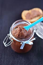 Pate A Tartiner Maison Au Chocolat Et Aux Noisettes Confessions D Une Gourmande Pate A Tartiner Cuisine Et Boissons Recettes Sucrees