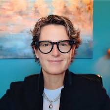 When I left journalism in 2019, I had some great communications roles and  worked with some pros and learned a ton. Still, I was yearning for more and  realized I was missing