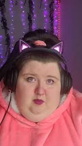 we should be friends actually 🥰 #fyp #twitchstreamer