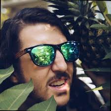 Friday was my last day at Archrival. 🥲 After 12 years, I'm riding off into  my next chapter and I'm feeling excited, a little nervous and so very  grateful. Archrival was the