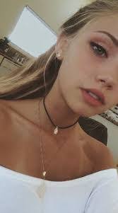 Ana Islas's Instagram, Twitter & Facebook