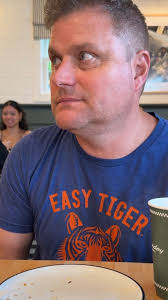 We found the coolest cafe @missysmainstreetcafe right