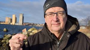 Dan, 58 år, hittade fornfynd på ön