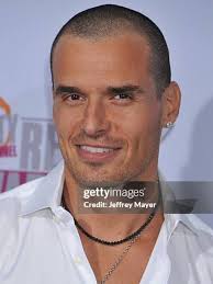 Repost from @longroom_saturdays • International supermodel & actor  @antoniosabatojr makes a special appearance with us this Saturday April 27.  The face of Calvin Klein for almost a decade, Antonio graced countless  fashion