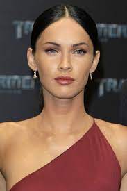 Megan denise fox was born on may 16, 1986 in oak ridge, tennessee and raised in rockwood, tennessee to gloria darlene tonachio (née cisson), a real estate manager & franklin thomas fox. Schonheits Ops Die Wandlungsfahige Megan Fox Schonheits Ops Die Wandlungsfahige Megan Fox Cosmopolitan