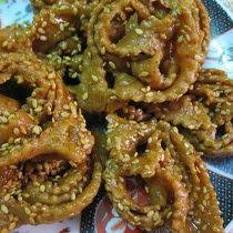 Moroccan Sesame And Honey Cookies With Saffron Cinnamon And Anise Recipe Honey Cookies Moroccan Dishes Moroccan Food