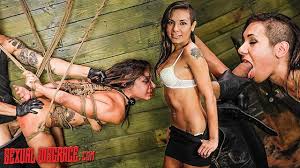 恋物癖网络 Isa Mendez bdsm 奴隶女孩被绑得很紧