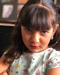 Larissa Ranieri (@_eulariranieri)