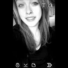 Lisa Kil's Instagram, Twitter & Facebook