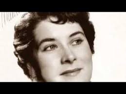 Maureen Guy sings Offenbach's La Grande-Duchesse de Gérolstein (1974, full  opera in English)