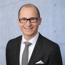 Patrick Beyer's Instagram, Twitter & Facebook