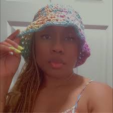 Danielle Badgett's Instagram, Twitter & Facebook