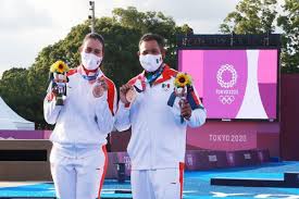 32 son en la alberca olímpica de la ciudad sede y los dos maratones, uno por género, es en aguas abiertas. Sabado De Recuento Asi Va El Medallero Olimpico De Tokio 2020