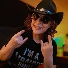 David Muha's Instagram, Twitter & Facebook