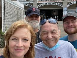 Mr. Roy Drinkard enjoyed a birthday dinner with his granddaughter tonight!  Join us in wishing a happy birthday to Madelyne Grimmett. 🎂