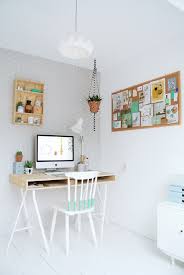 Votre fauteuil trône dans votre intérieur, comme la pièce maîtresse de votre décoration. Idee Un Bureau Sur Treteaux 12 Inspirations Et Une Selection Shopping Une Hirondelle Dans Les Tiroirs