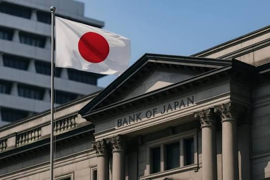 The Bank of Japan (BOJ) is keeping its policy options open as it navigates  a complex economic landscape shaped by dual risks of inflationary pressure  and slowing growth, according to its latest