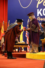 Englisch malaysisch nag abono ng pera in english tagalog englisch kapag ang lahat ay laban sakin. Anugerah Naib Canselor In English