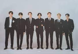 He weighs around 55 kg or 121 lbs. V And His Growth Spurt Are Coming For Rm S Title Of Tallest Bts Member Koreaboo