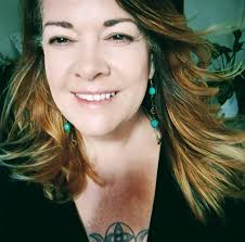 Hey Sound Alchemists, How do you incorporate Reiki into a Group Sound Bath  when you are solo. Any tips are greatly appreciated. 🙏🏼🙏🏼🙏🏼 Thank you  😊