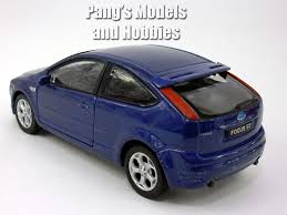 Ford Focus 2004 St 1 36 Scale Diecast Metal Model By Welly Ford Focus Ford Focus Accessories Ford Focus Sedan