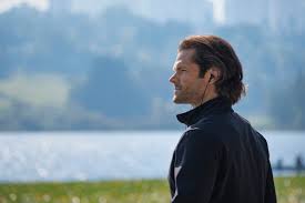 Follows the personal and professional lives of a group of doctors at seattle's grey sloan memorial hospital. Supernatural 15x20 Carry On Mit Episodenkritik