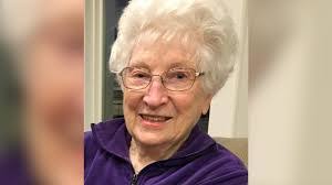 Roxanne Schiffbauer's Instagram, Twitter & Facebook