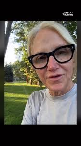 Ellenie Tsige's Instagram, Twitter & Facebook