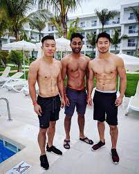 Worked in theaters before tv debut and also trained at second city's conservatory. Simu Liu åˆ˜æ€æ…• On Twitter Sorry Jean Yoon It S Way Too Hot To Wear A Shirt Out Here