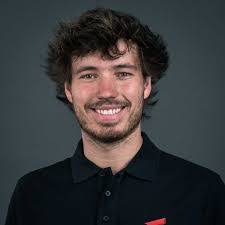 Justin Sauer's Instagram, Twitter & Facebook