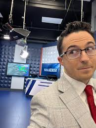 Showers will keep moving out this Christmas morning! I'll update you guys 