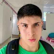 David Puentes's Instagram, Twitter & Facebook