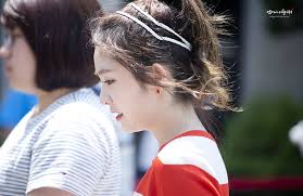 Pin Oleh Apple Head Di K Pop Idol