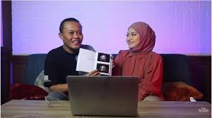 Nama nathalie holscher belakangan sering muncul di media menyusul kedekatannya dengan komedian sule. Nathalie Holscher Abdominal Ultrasound Results Make Sule React Doctor Said This To Stepmother Rizky Febian Netral News