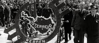 Heute sind wir mit 400 patrioten und der forderung bevölkerungsaustausch stoppen durch die wiener polizeigewalt gegen behinderte blinder mann in. Tv Tipp Demos Proteste Und Bobs Zum 1 Mai Wiener Zeitung Online