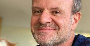 220 114 tykkäystä · 979 puhuu tästä. Rubens Barrichello Posa Com Pet E Ganha Cantada De Paloma Tocci Um Cachorro E Um Gato